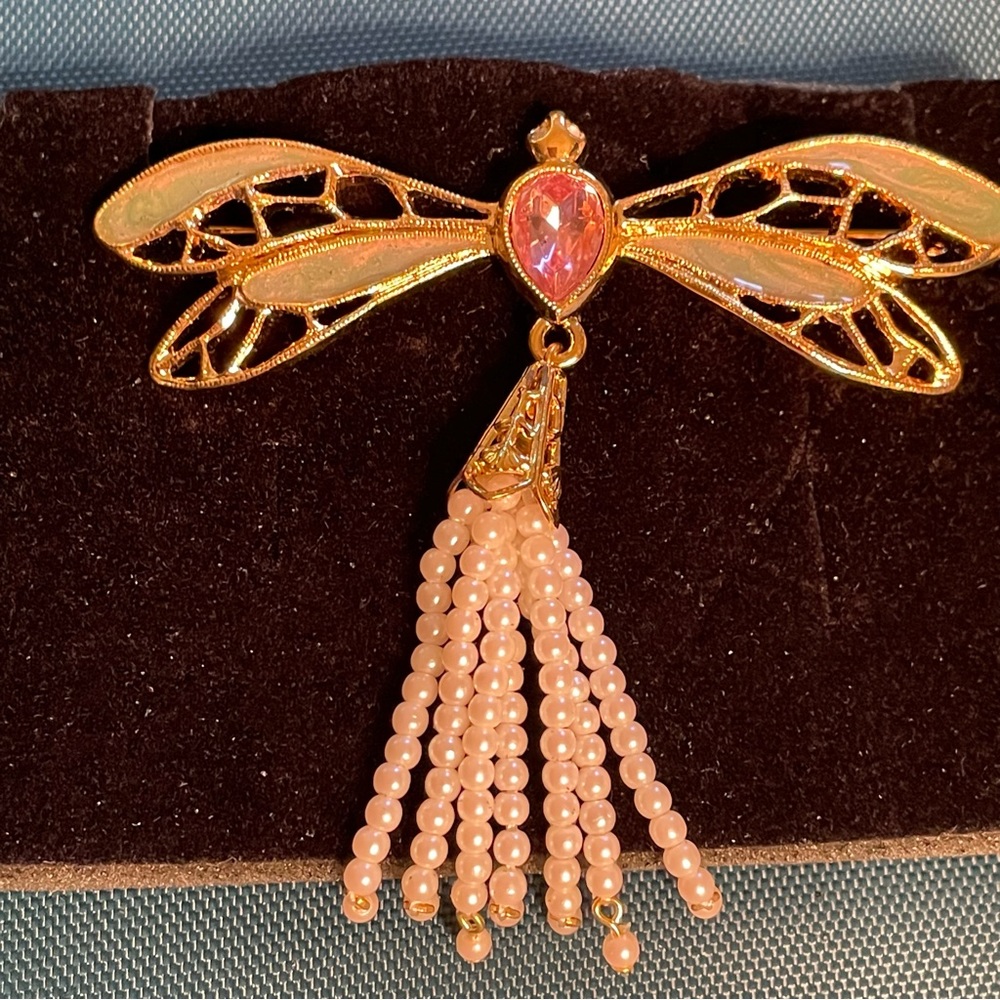 Dragonfly Pin Opalescent Details on Wings Pink Gemstone Body 7 Strand Pearl Tail